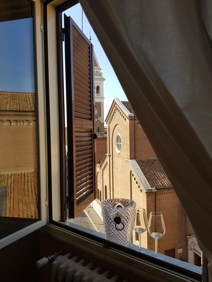 Heart Of San Lorenzo Rome Luaran gambar