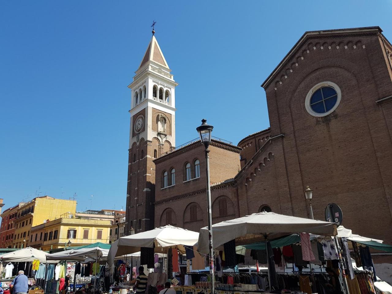 Heart Of San Lorenzo Rome Luaran gambar